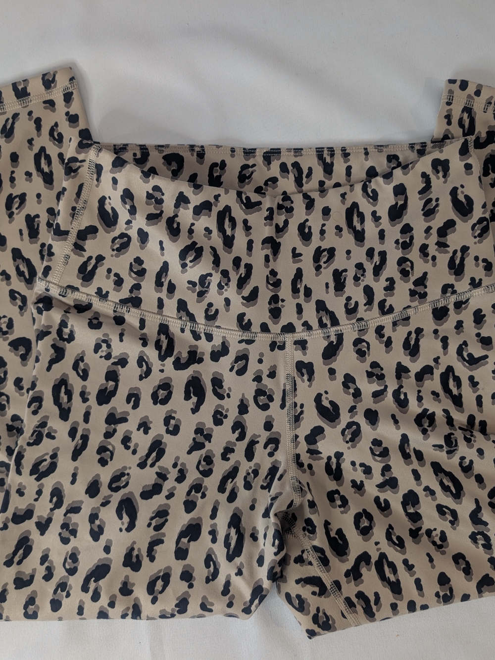 Old Navy Leopard Print High-Waist Leggings Women's Size Medium